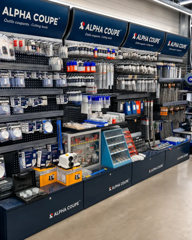 Magasin d'outillage près de Ambert